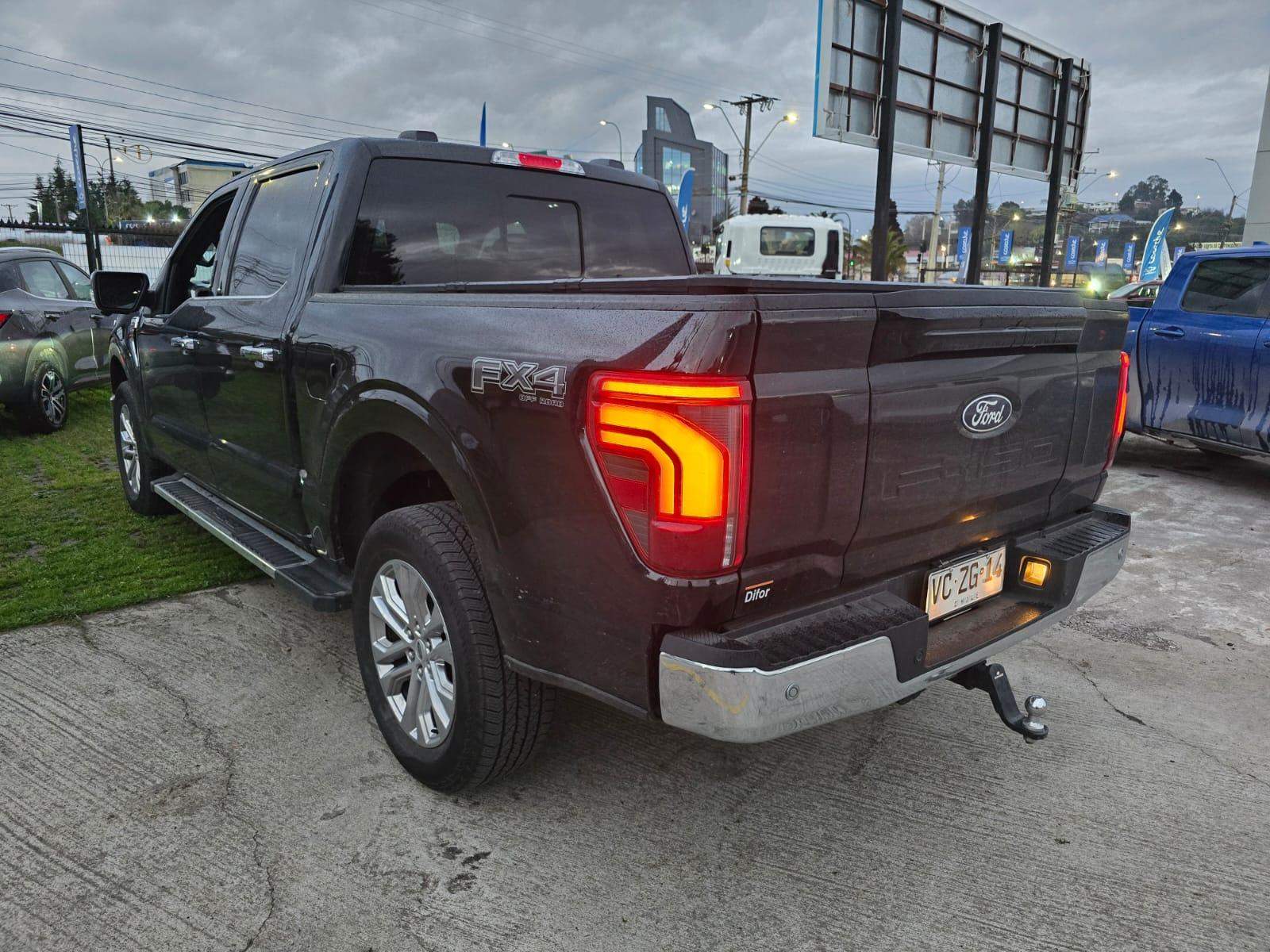 Ford F-150 5.0 Lariat Luxury Cc Dob. Cab. 4x4 At 4p 2025 - Imagen 7 de 8