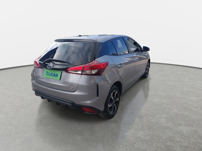 Toyota Yaris 1.5 Sport 4x2 Hb Mt 5p 2024 - Imagen 7 de 8