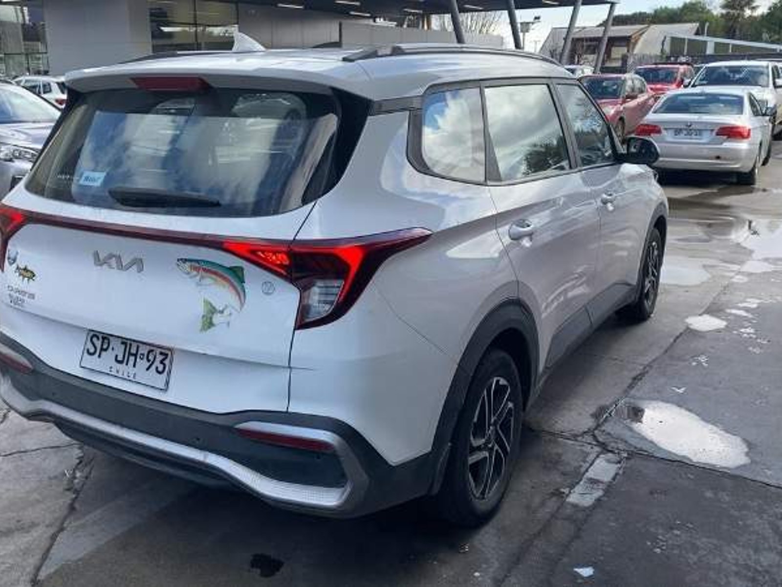 Kia Carens 1.4l Ex Turbo-gdi 4x2 7dct At 5p 2023 - Foto 3 de 4