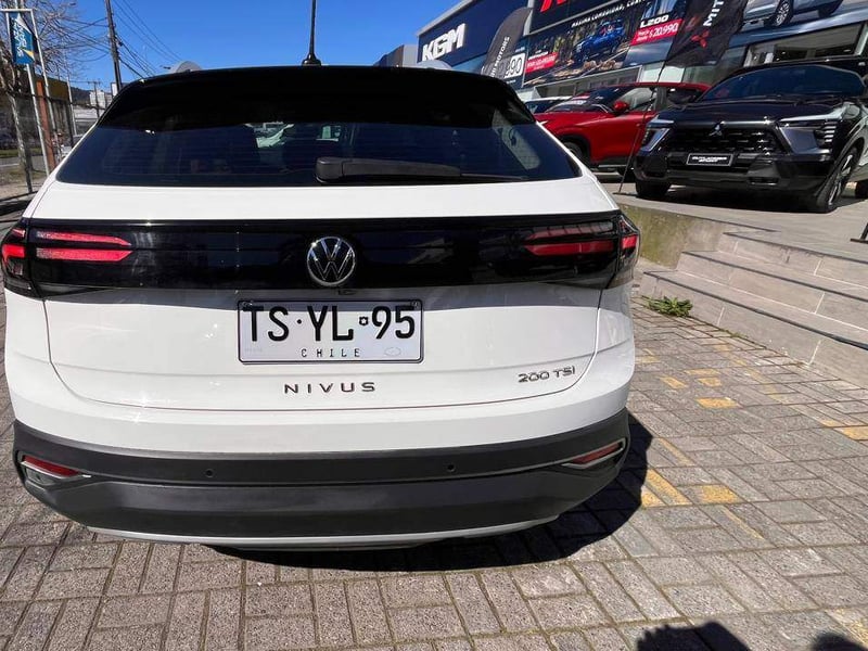 Volkswagen Nivus 1.0 Tsi Highline 4x2 At 5p 2025 - Imagen 5 de 5