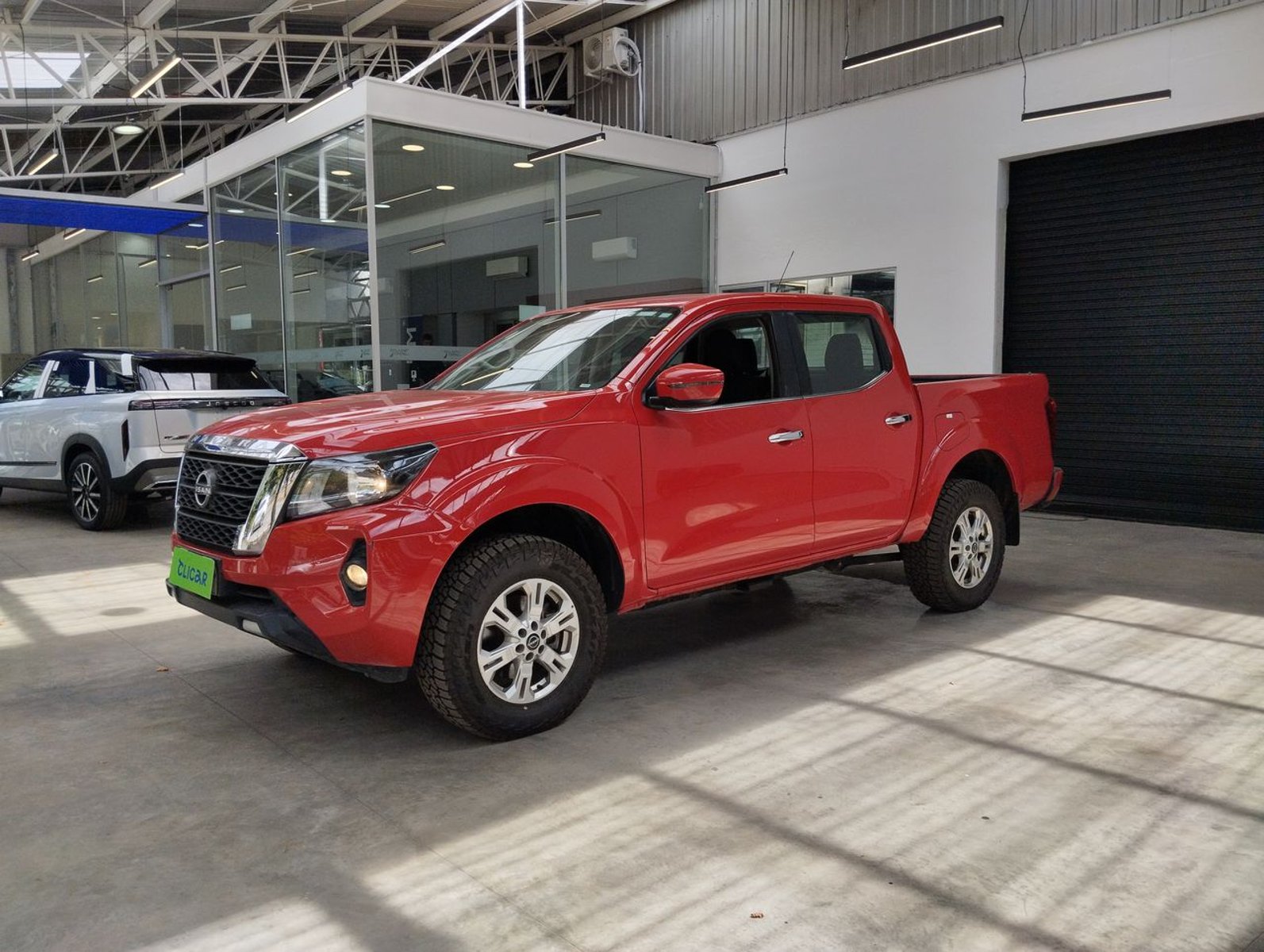 Nissan Navara 2.3d Xe Diesel 4x2 Dob.cab. Mt 4p 2024 - Imagen 6 de 8
