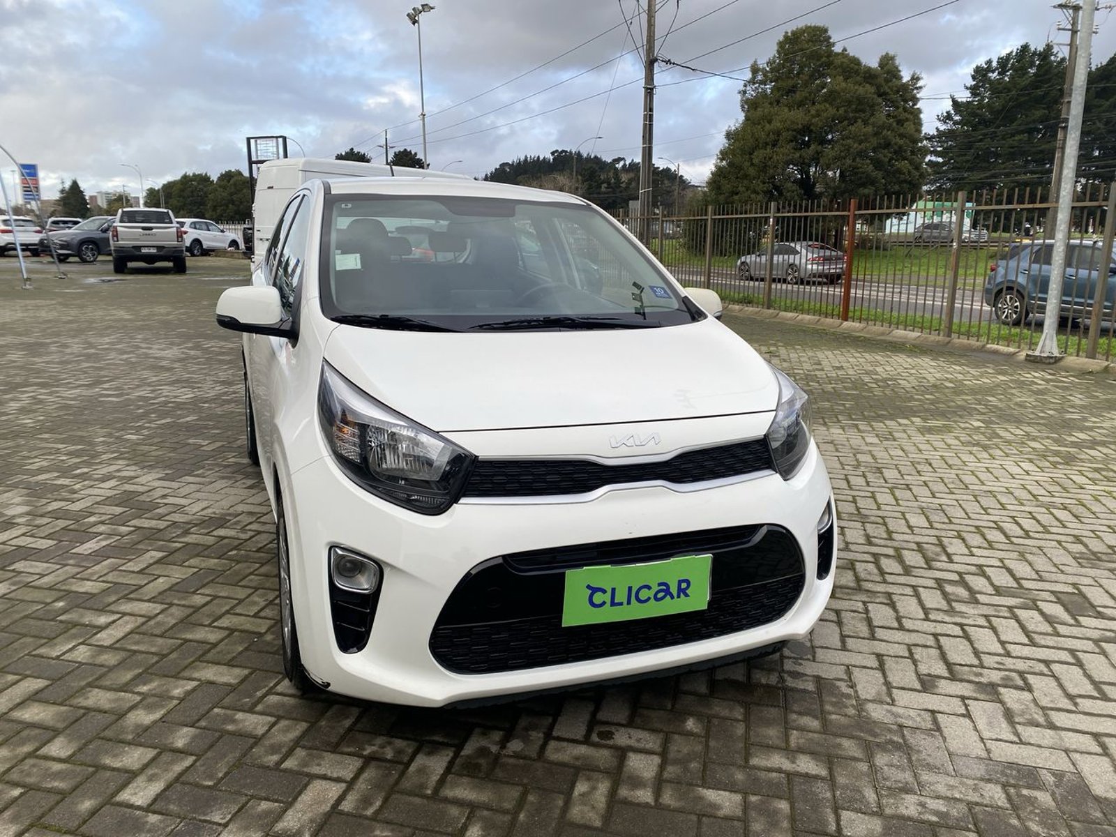 Kia Morning 1.2 Ex 4x2 Hb Abs Ac 5mt 5p 2023 - Foto 2 de 8