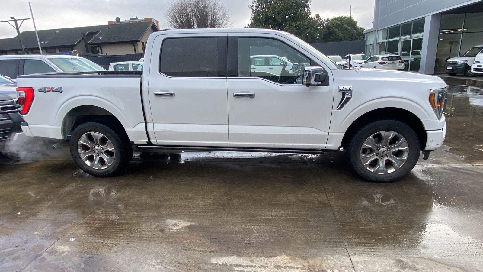 Ford F-150 3.5 Platinum Cc Dob. Cab. 4x4 At 4p 2023 - Foto 3 de 8