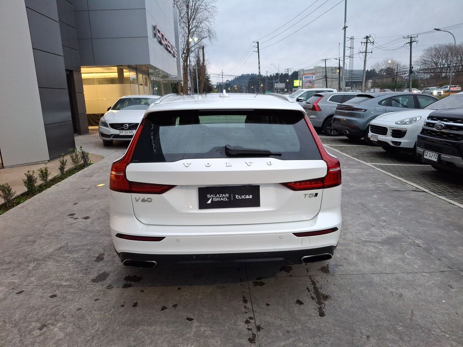 Volvo V60 2.0t Cross Country T5 Momentum Awd At 5p 2021 - Imagen 6 de 8