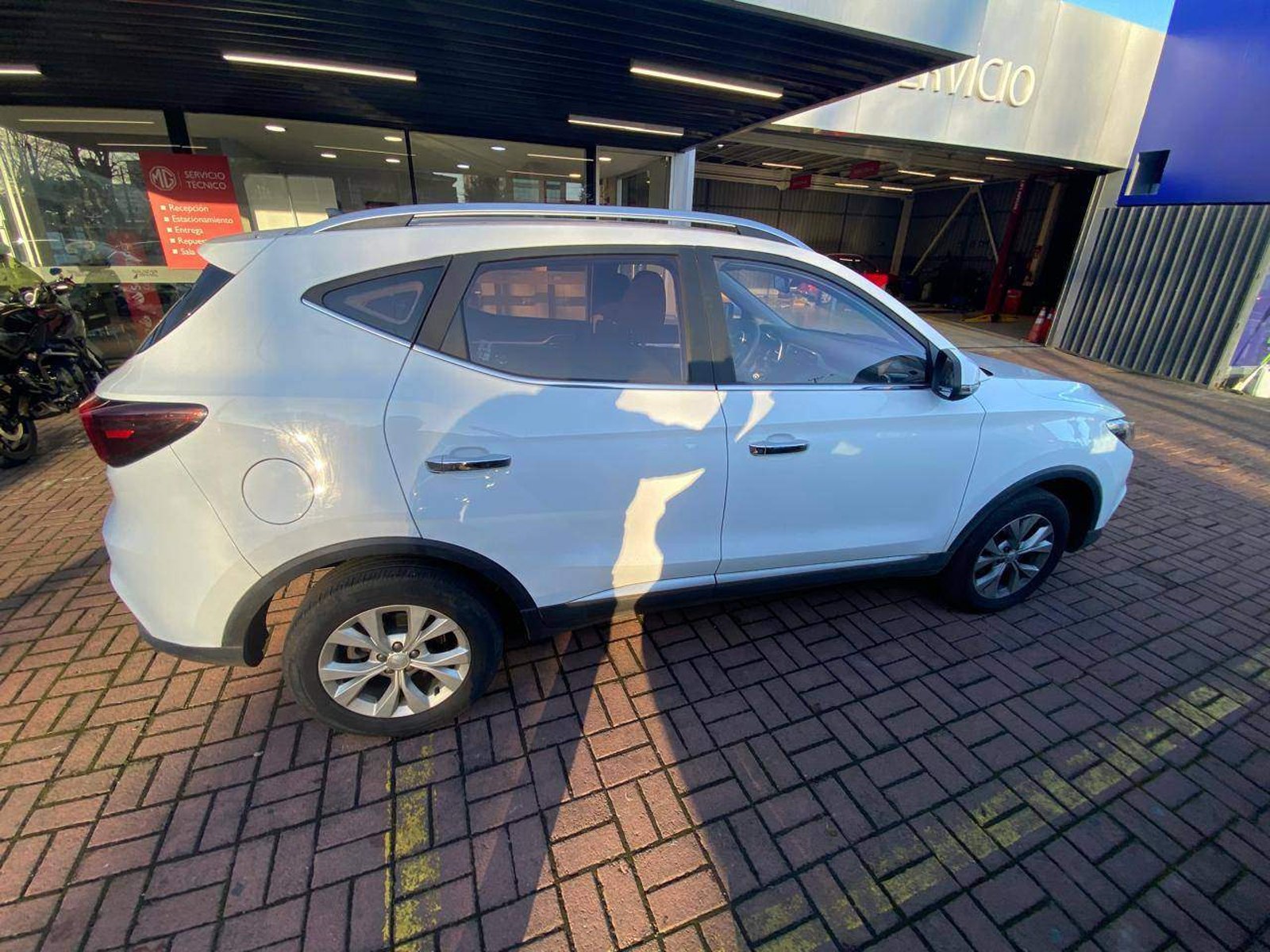 Mg Mg Zs 1.5 Std 4x2 Mt 5p 2022 - Foto 3 de 8