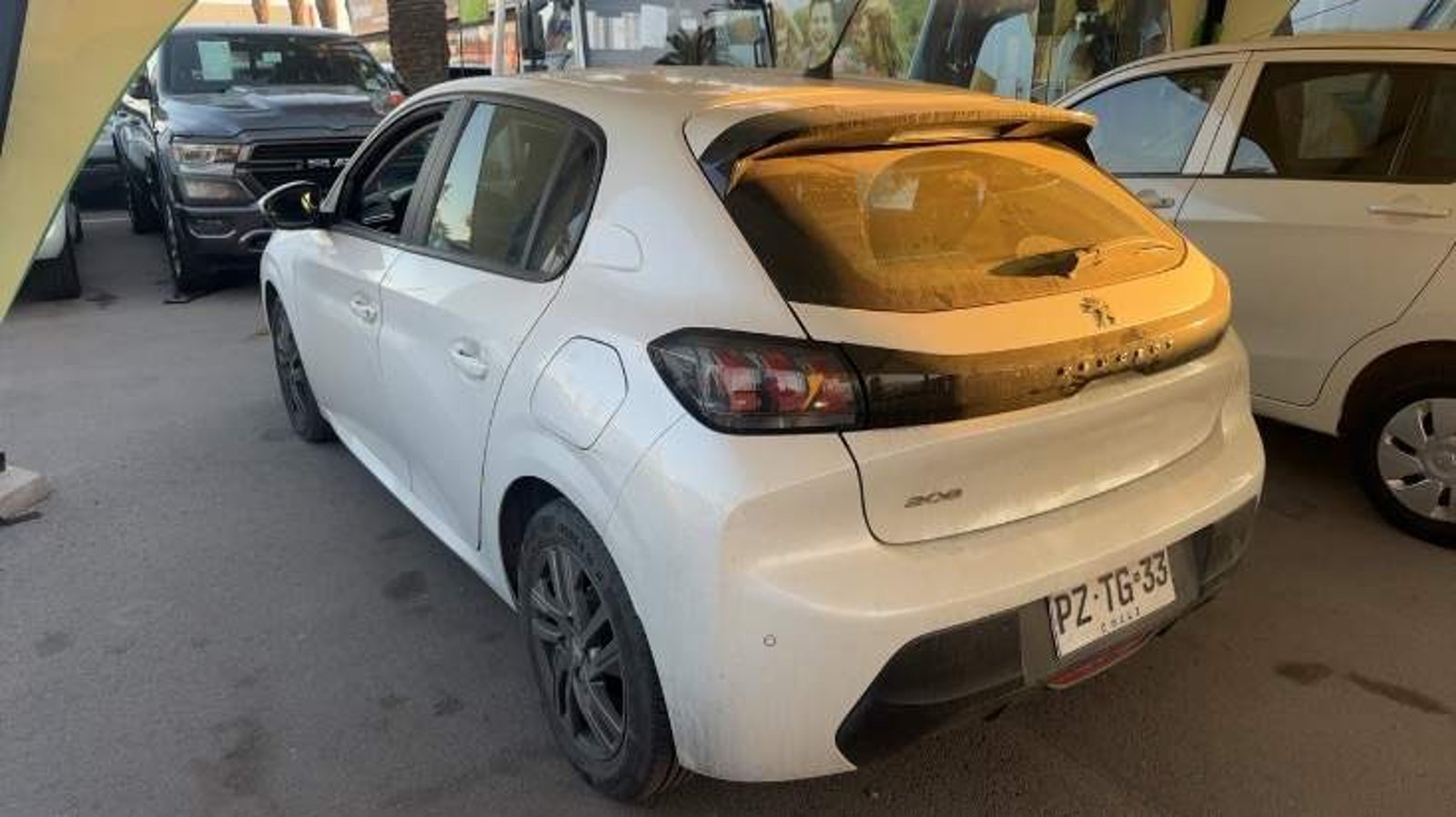 Peugeot 208 1.2 Active Pack Puretech 4x2 75 Mt 5p 2021 - Imagen 7 de 8