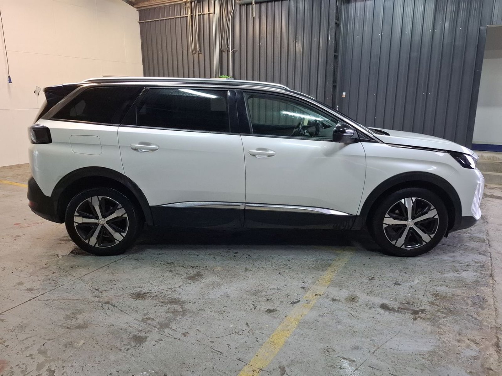 Peugeot 5008 1.5 Allure Pack Bluehdi 4x2 130 Eat8 5p 2022 - Imagen 8 de 8