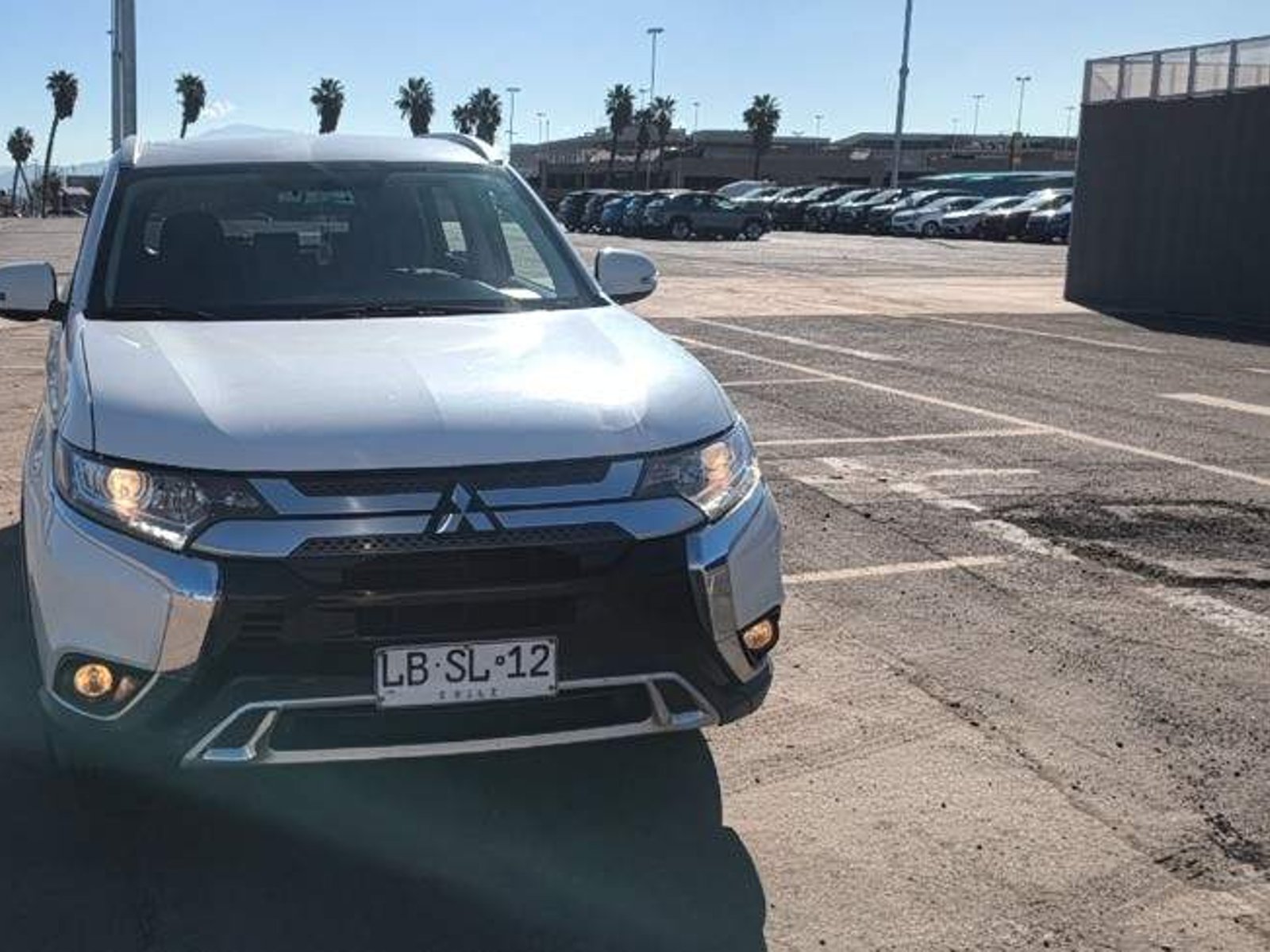 Mitsubishi Outlander 2.0 4x2 Mt 5p 2019 - Foto 2 de 5