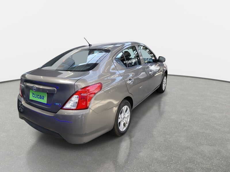 Nissan Versa 1.6 Sense 4x2 Mt 4p 2017 - Imagen 7 de 8