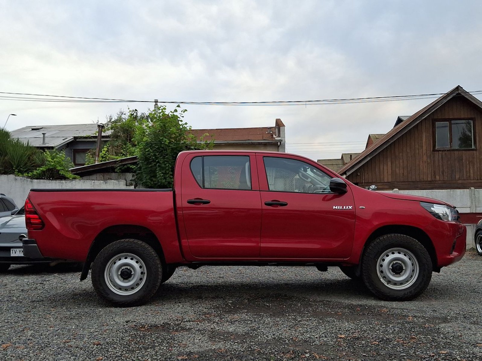 Toyota Hilux 2.4 Dx Diesel 4x2 Dob. Cab. Mt 4p 2023 - Imagen 8 de 8
