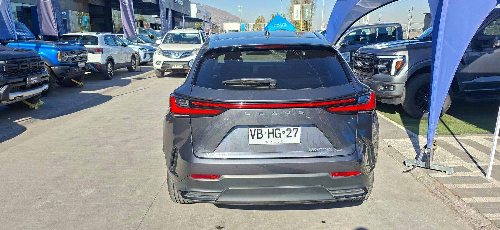 Lexus Nx450 2.5 Premium Phev Hybrid Awd At 5p 2025 - Foto 5 de 8