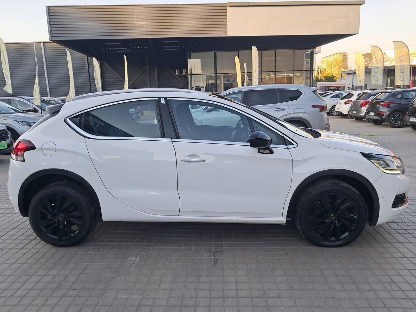 Citroen Ds4 1.6 Crossback Bluehdi Diesel So Chic 120 S&s Bvm6 Mt 5p 2019 - Imagen 8 de 8