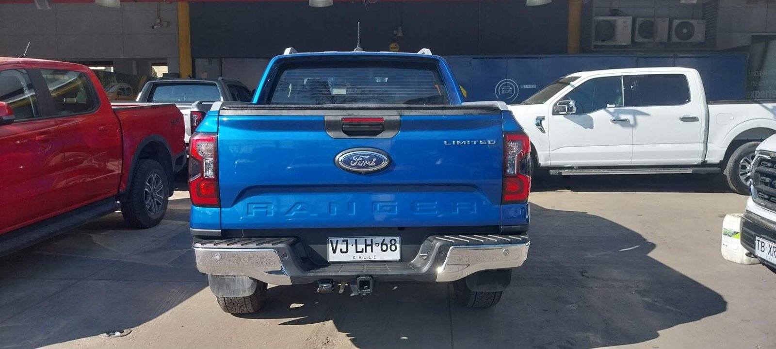 Ford Ranger 3.0 Ltd Diesel 4x4 Dob. Cab. At 4p 2025 - Foto 5 de 8