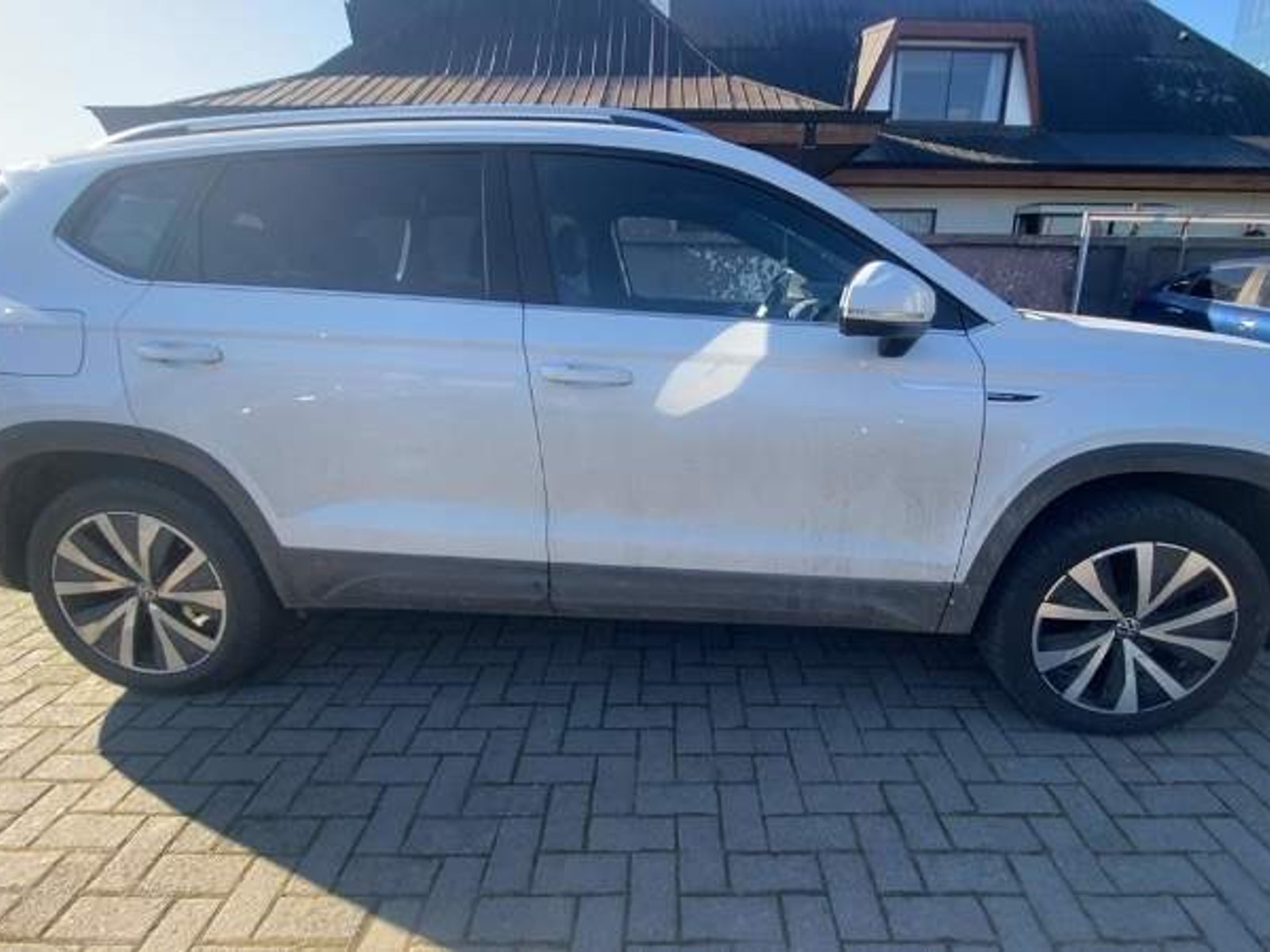 Volkswagen Taos 1.4 Tsi Highline 4x2 At 5p 2022 - Foto 3 de 5