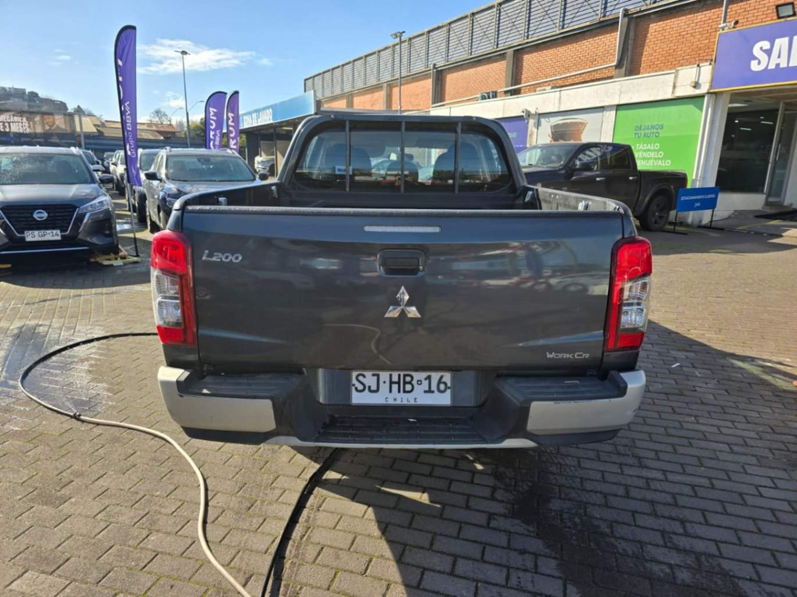 Mitsubishi L200 2.4 Work Cr Diesel Dob. Cab. 4x2 Mt 4p 2023 - Foto 5 de 8