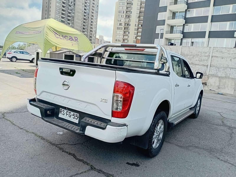 Nissan Navara 2.3d Xe Diesel 4x2 Dob.cab. Mt 4p 2022 - Imagen 4 de 5