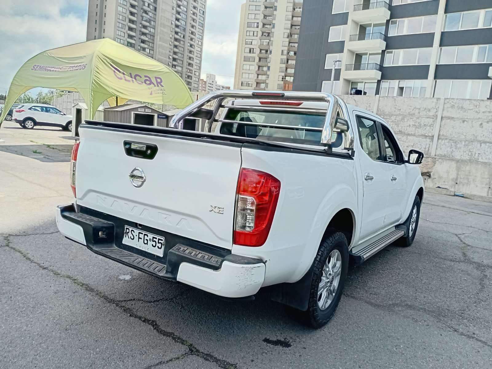 Nissan Navara 2.3d Xe Diesel 4x2 Dob.cab. Mt 4p 2022 - Foto 4 de 5