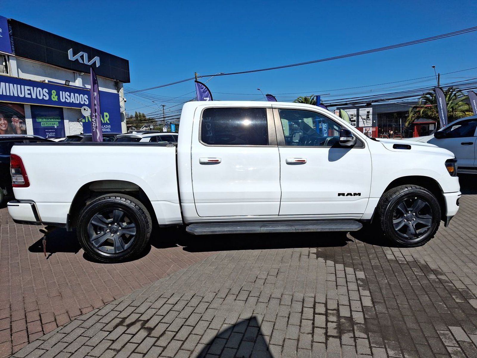 Ram 1500 3.6 Big Horn Crew Cab E-torque 4x4 At 4p 2022 - Imagen 8 de 8