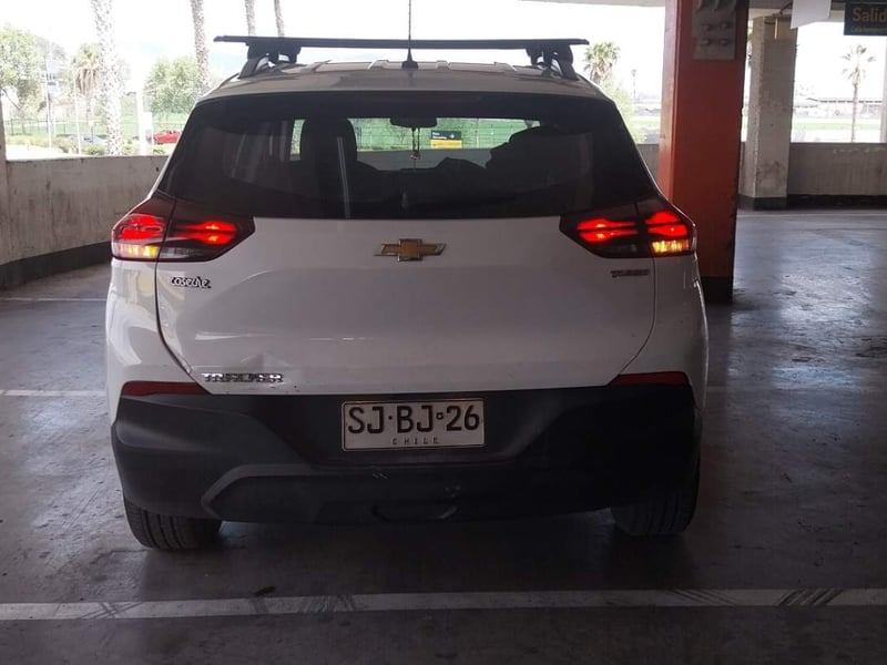 Chevrolet Tracker 1.2t Ls Fwd Mt 5p 2023 - Imagen 5 de 5