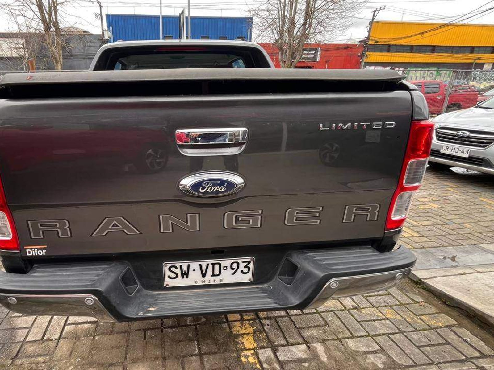 Ford Ranger 3.2 Ltd 4x4 Diesel Dob. Cab. At 4p 2023 - Foto 5 de 5