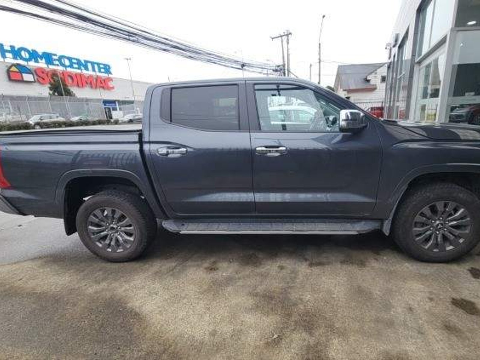 Mitsubishi L200 2.4 Dakar Xr Diesel 4x4 Dob. Cab. Euro6 Mt 4p 2025 - Foto 3 de 5