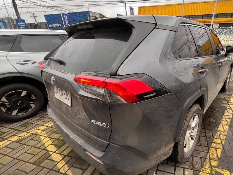 Toyota Rav 4 2.0 Le 4x2 Cvt At 5p 2019 - Imagen 4 de 5