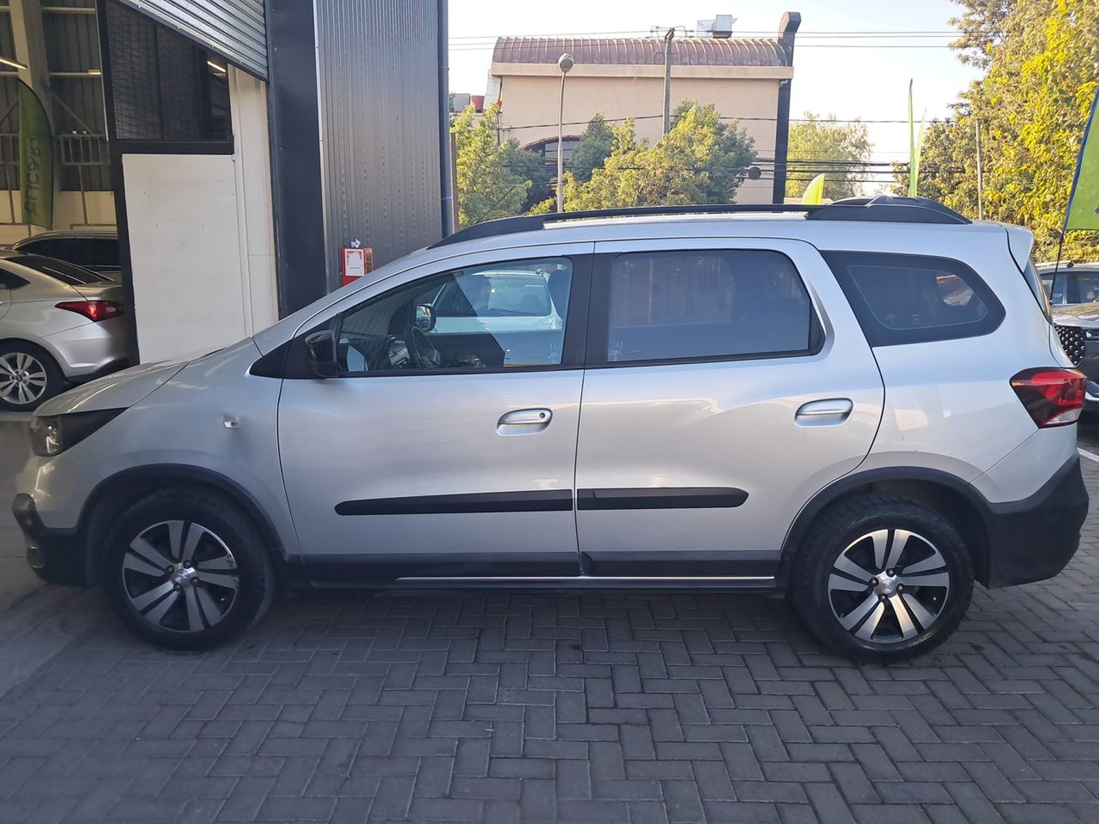 Chevrolet Spin 1.8 Activ 4x2 At 5p 2023 - Imagen 4 de 8