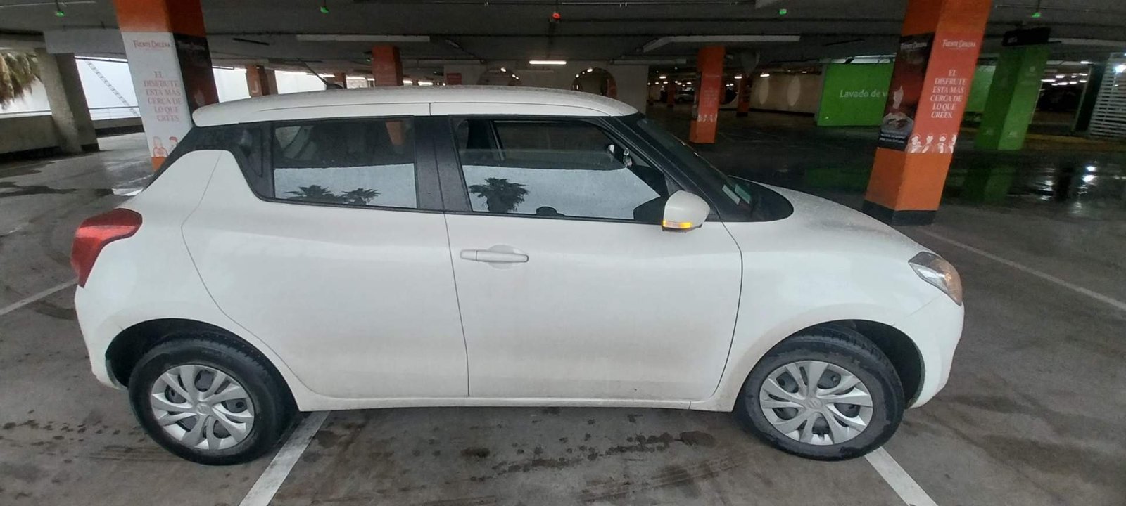 Suzuki Swift 1.2 Gl 4x2 Hb Mt 5p 2023 - Imagen 3 de 5