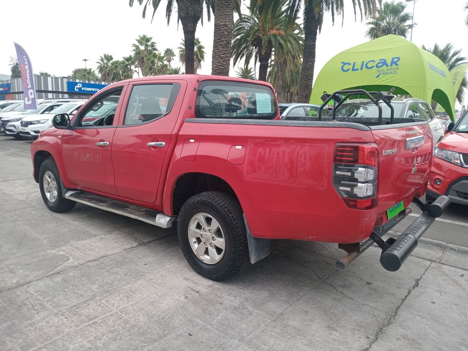 Mitsubishi L200 2.2 Katana Crt Diesel Dob. Cab. 4x4 Mt 4p 2024 - Foto 5 de 8