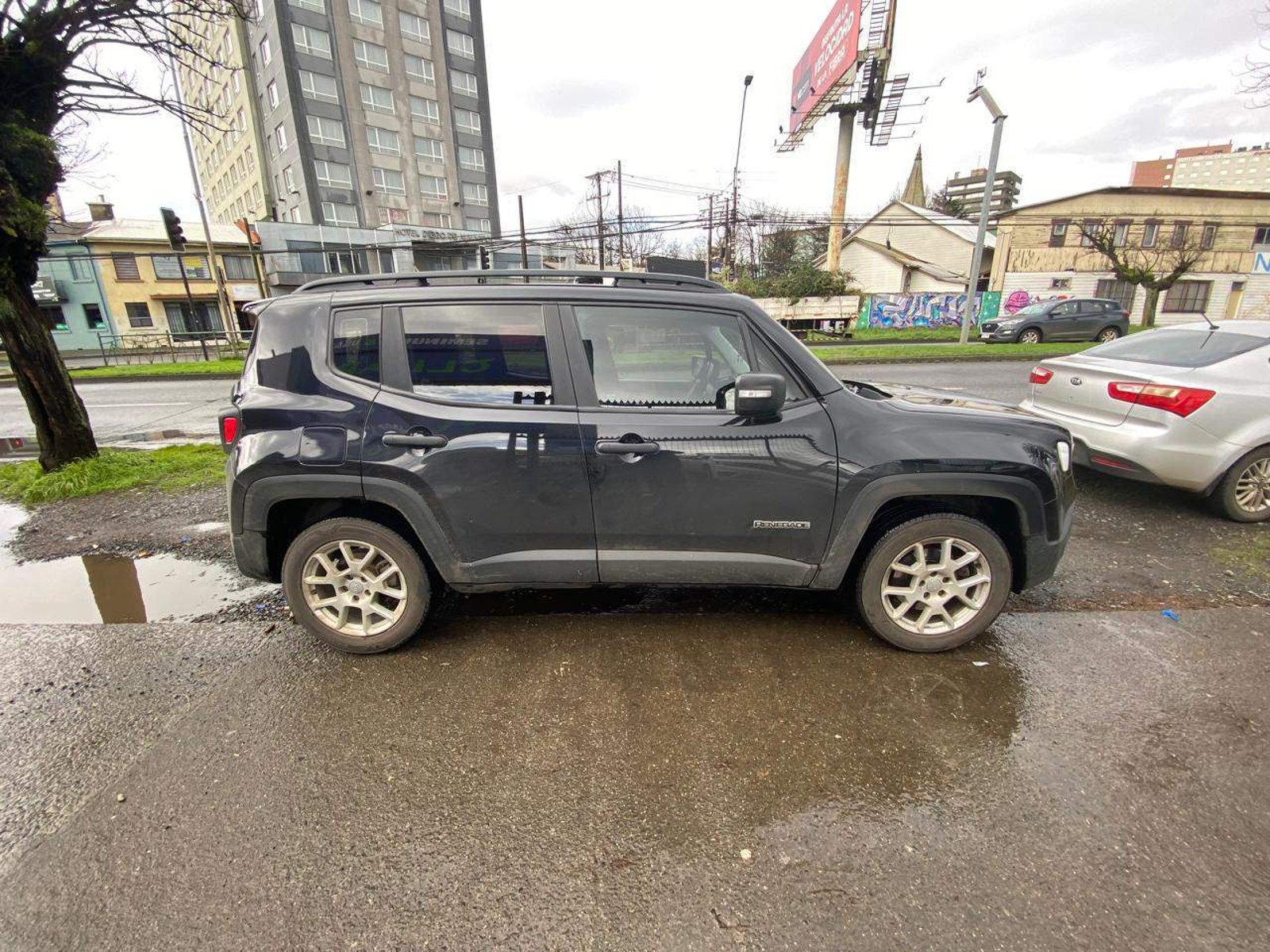 Jeep Renegade 1.8 Sport 4x2 Mt 5p 2022 - Foto 3 de 5