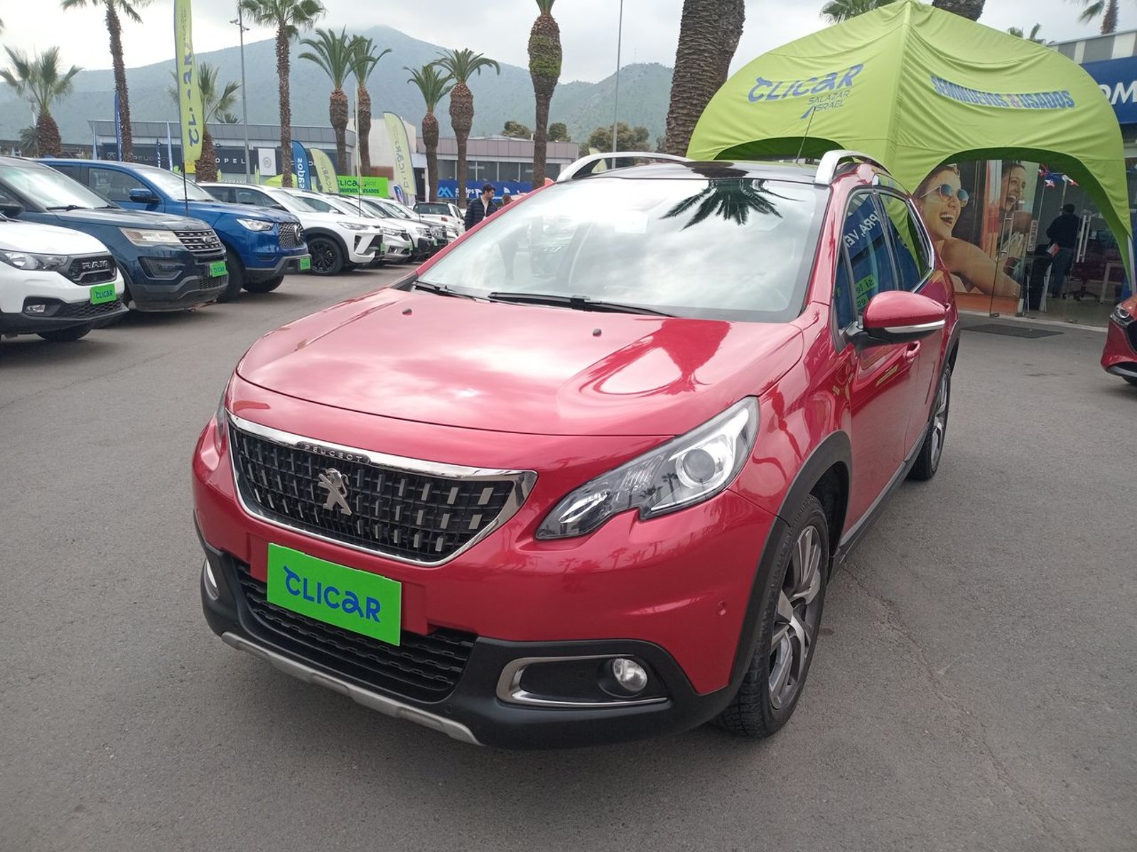Peugeot 2008 1.2 Allure Pack Puretech 4x2 110hp Eat6 5p 2018 - Foto 2 de 8