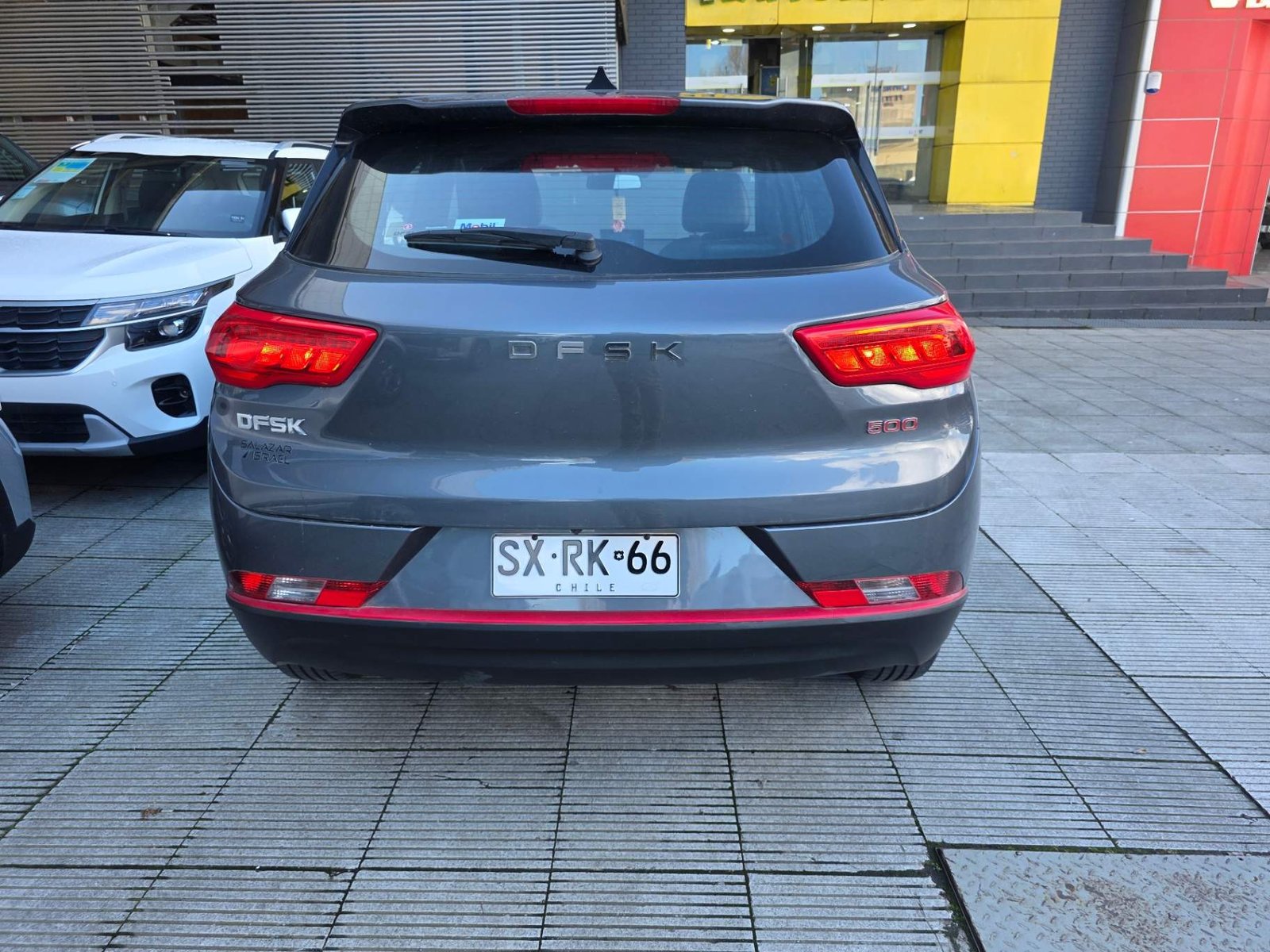 DFSK 500 1.5 Luxury 4x2 Mt 5p 2023 - Imagen 4 de 4