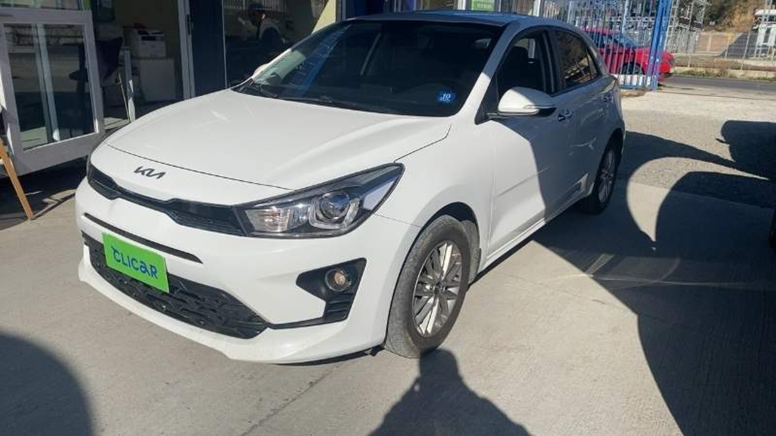 Kia Rio 5 1.4 Ex Full 4x2 Hb Ri 6mt 5p 2023 - Imagen 6 de 8