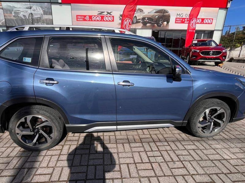 Subaru Forester 2.0i Limited Eyesight Awd At 5p 2023 - Imagen 3 de 5