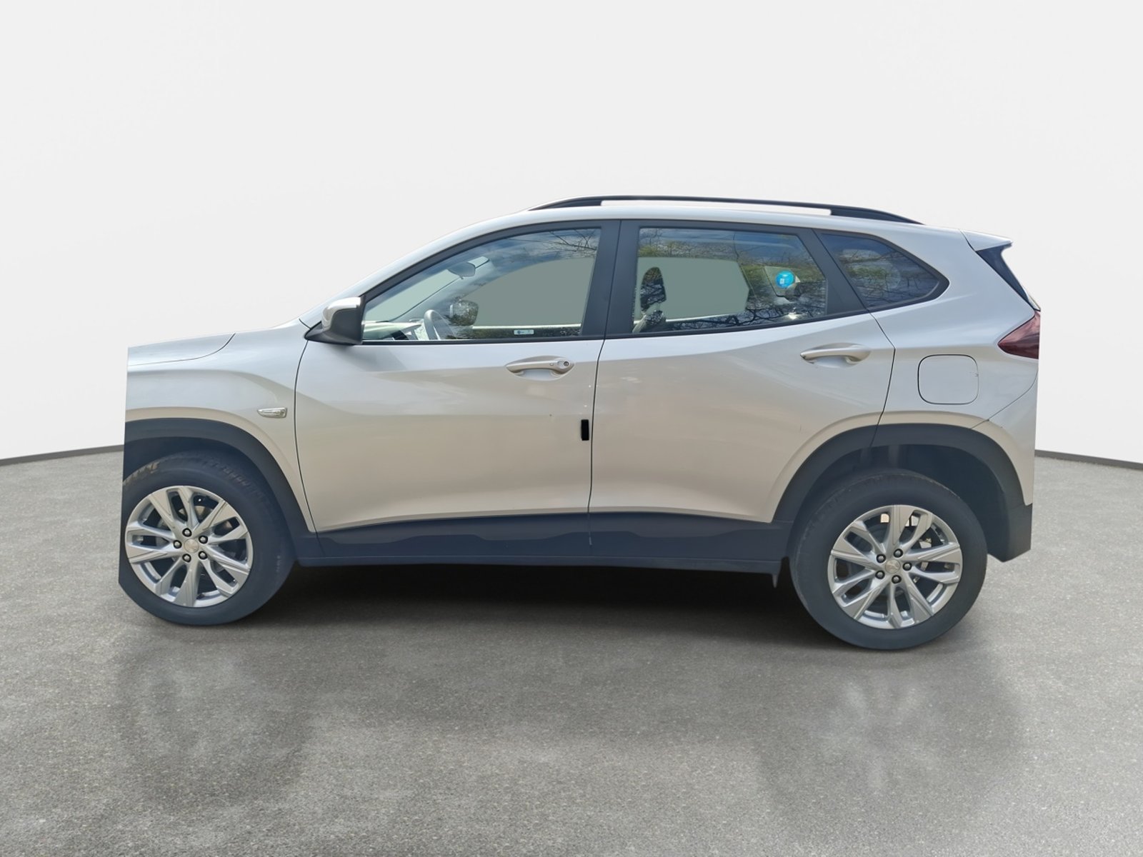 Chevrolet Tracker 1.2t Ltz P2 Fwd Mt 5p 2023 - Foto 4 de 8
