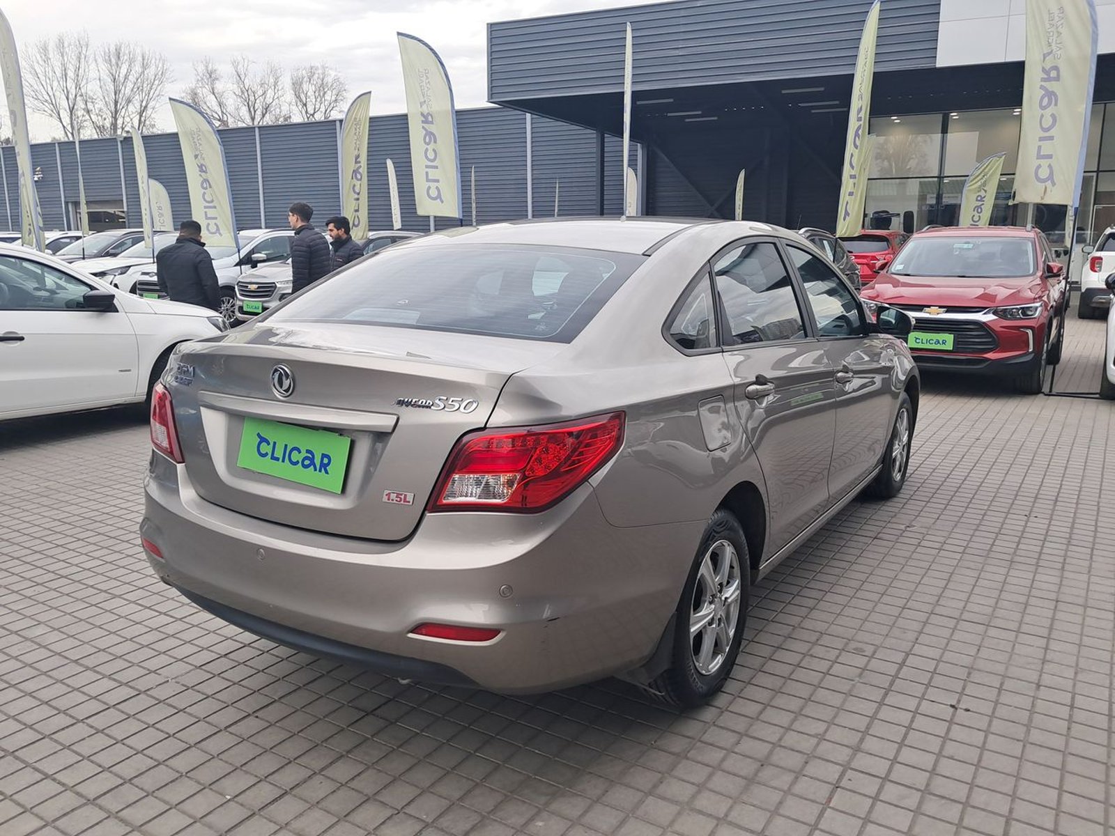 Dongfeng S50 1.5 4x2 5mt 4p 2021 - Imagen 7 de 8
