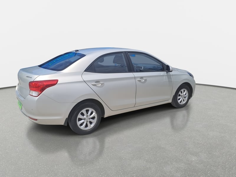 Hyundai Verna 1.4 Cb Value 4x2 Mt5 4p 2022 - Imagen 7 de 8