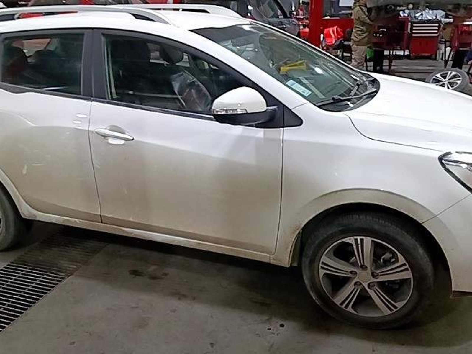 JAC Js2 1.5 Comfort Smart 4x2 Mt 5p 2024 - Foto 2 de 4