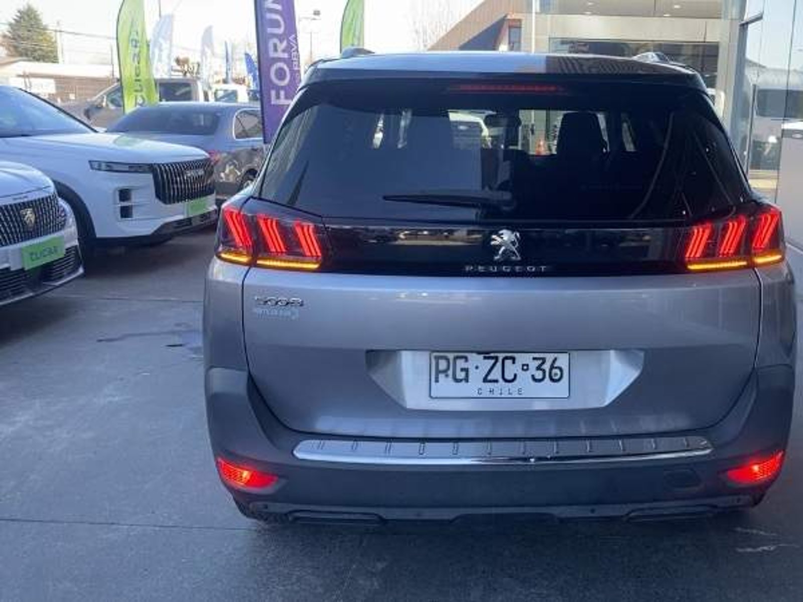 Peugeot 5008 1.5 Gt Bluehdi Diesel 4x2 130 Eat8 5p 2021 - Foto 5 de 5