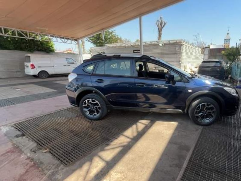 Subaru Xv 2.0 Awd Mt 5p 2017 - Imagen 3 de 5