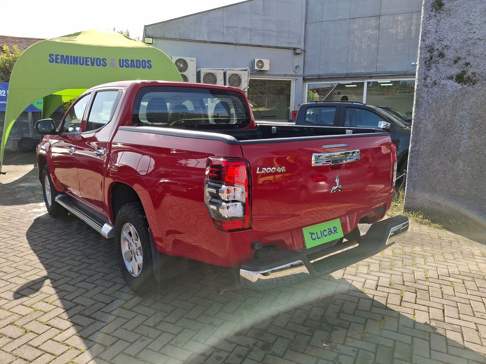 Mitsubishi L200 2.2 Katana Crt Diesel Dob. Cab. 4x4 Mt 4p 2024 - Foto 5 de 8