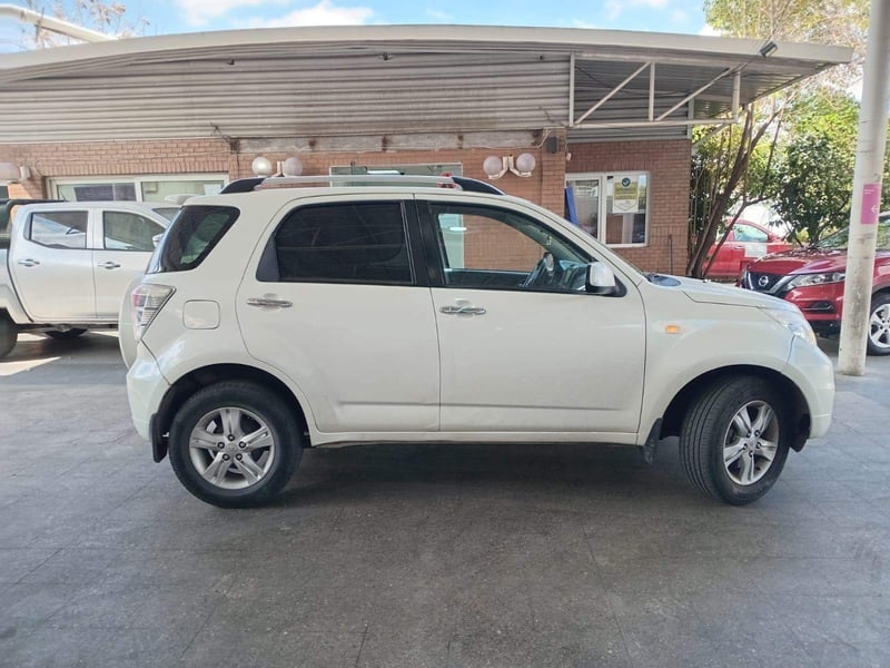 Toyota Rush 1.5 Lei 4x2 At 5p 2019 - Imagen 3 de 5