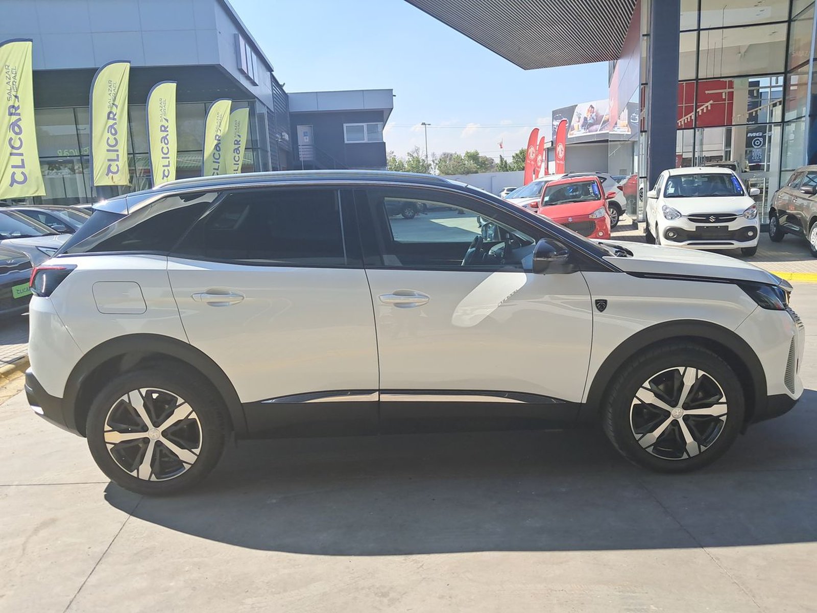 Peugeot 3008 1.6 Allure Pack Thp 165 4x2 Eat6 5p 2023 - Imagen 8 de 8