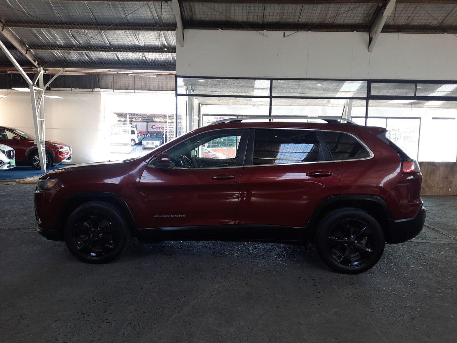 Jeep Cherokee 2.4 Limited 4x4 At 5p 2019 - Foto 4 de 8