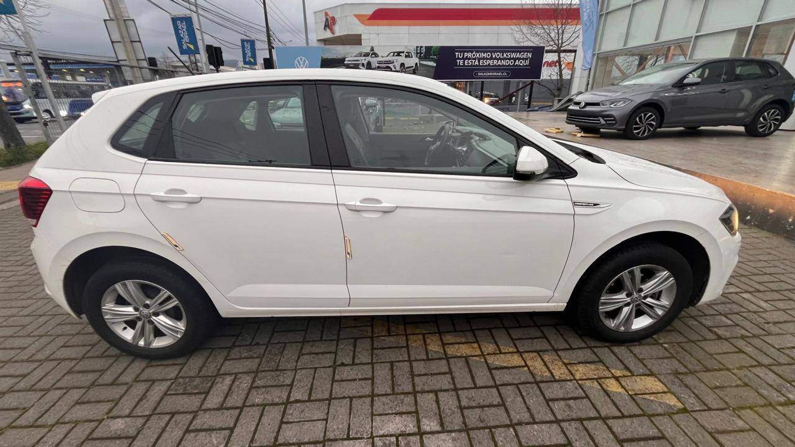 Volkswagen Polo 1.6 Comfortline 4x2 At6 5p 2020 - Imagen 3 de 5