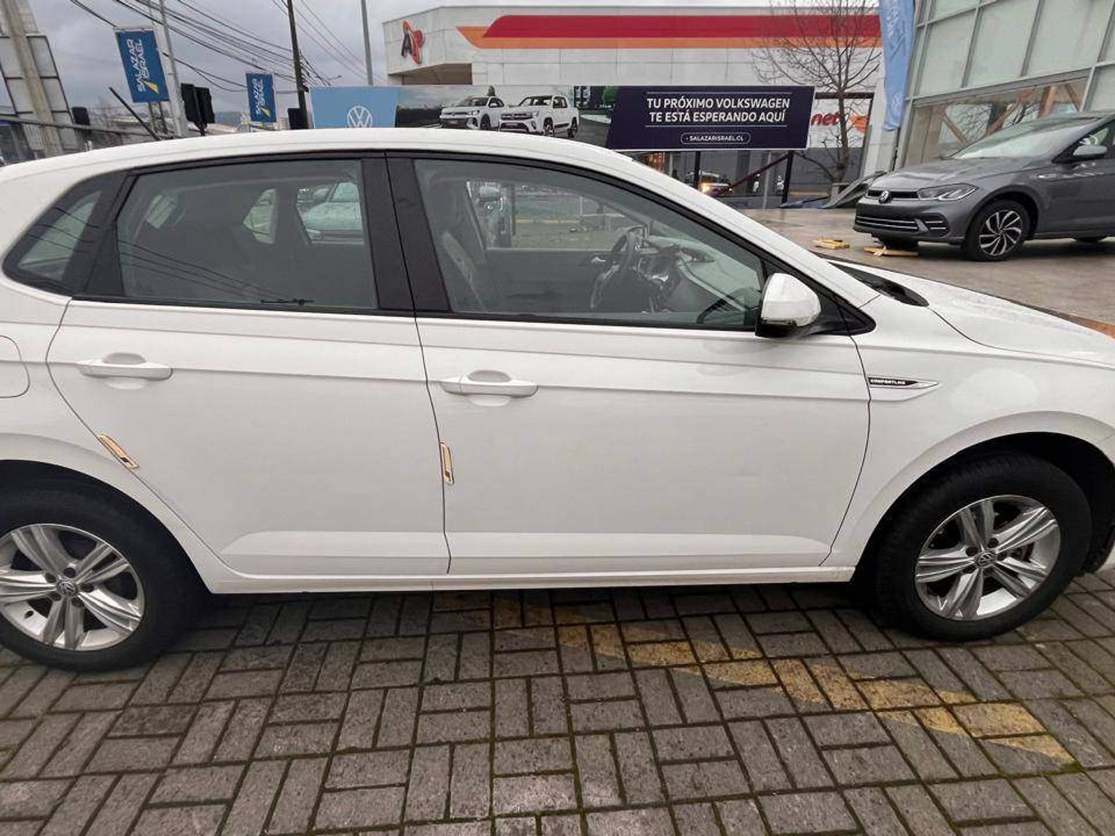 Volkswagen Polo 1.6 Comfortline 4x2 At6 5p 2020 - Foto 3 de 5
