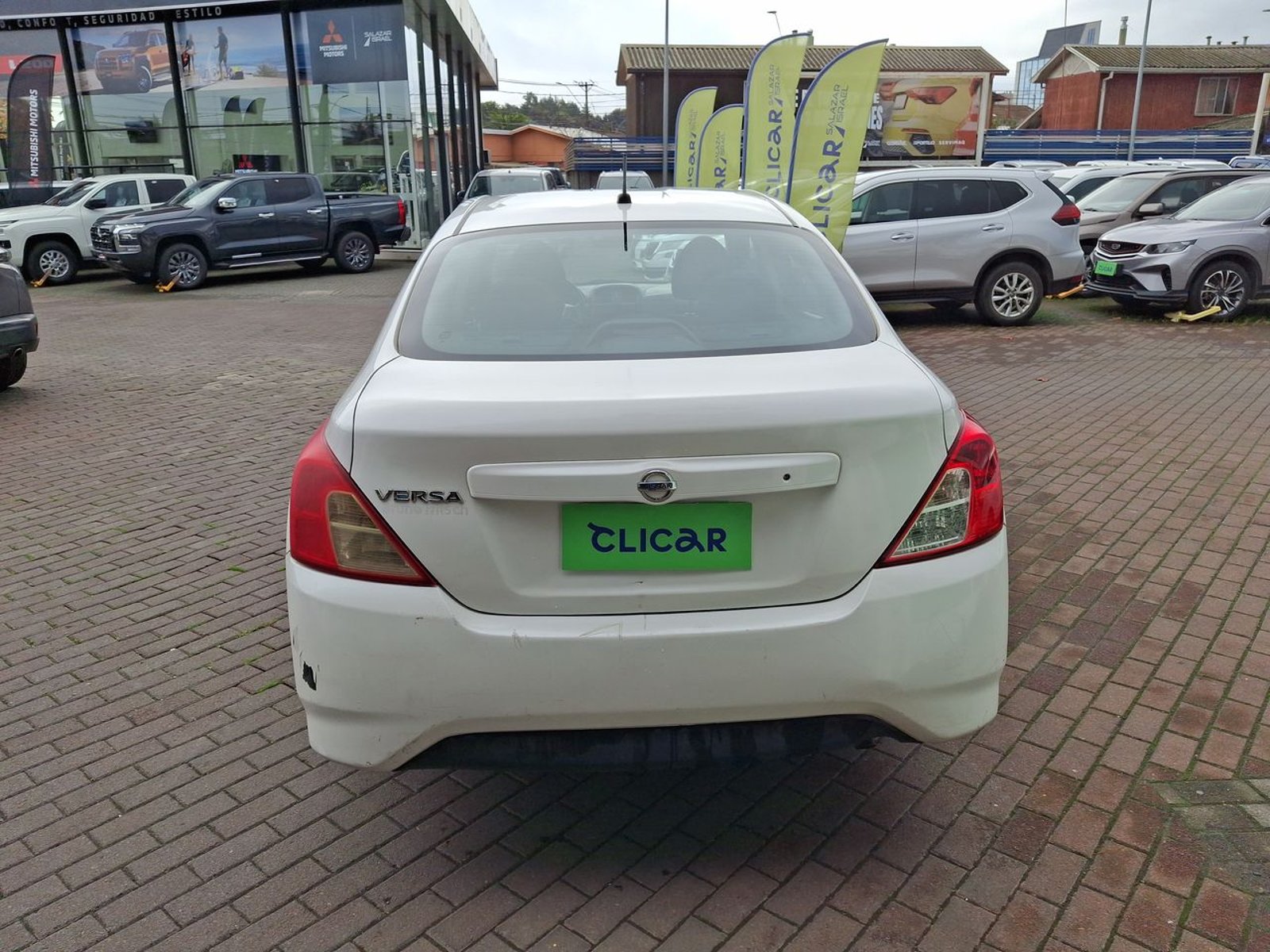 Nissan Versa 1.6 Sense 4x2 Mt 4p 2020 - Imagen 6 de 8