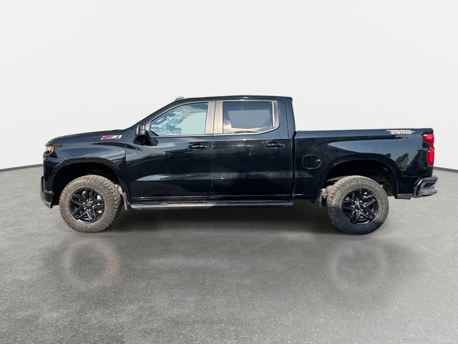 Chevrolet Silverado 5.3 Lt Trailboss Z71 4x4 At 4p 2022 - Foto 4 de 8