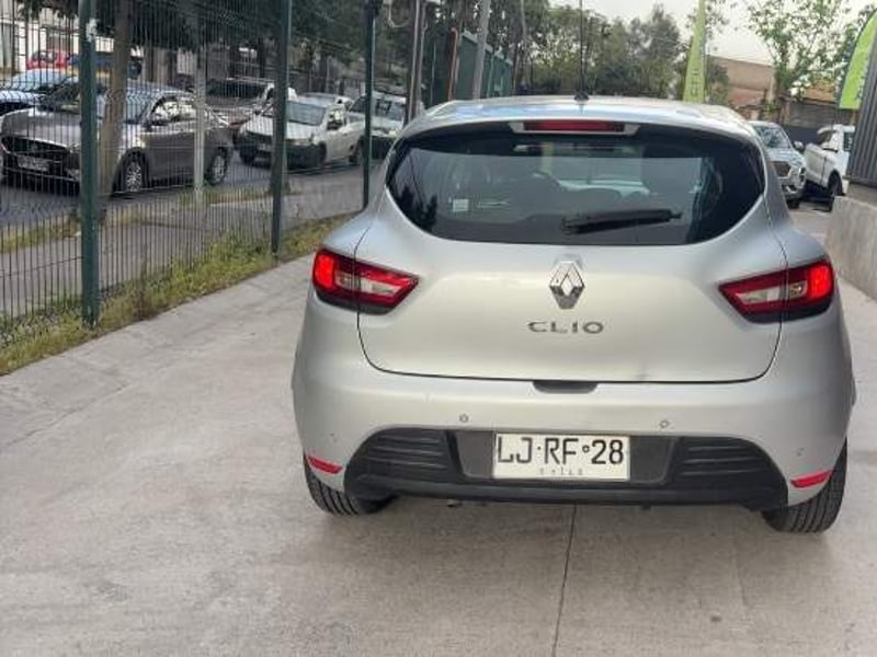 Renault Clio 1.2 Expression 4x2 Hb Mt 5p 2019 - Imagen 5 de 5