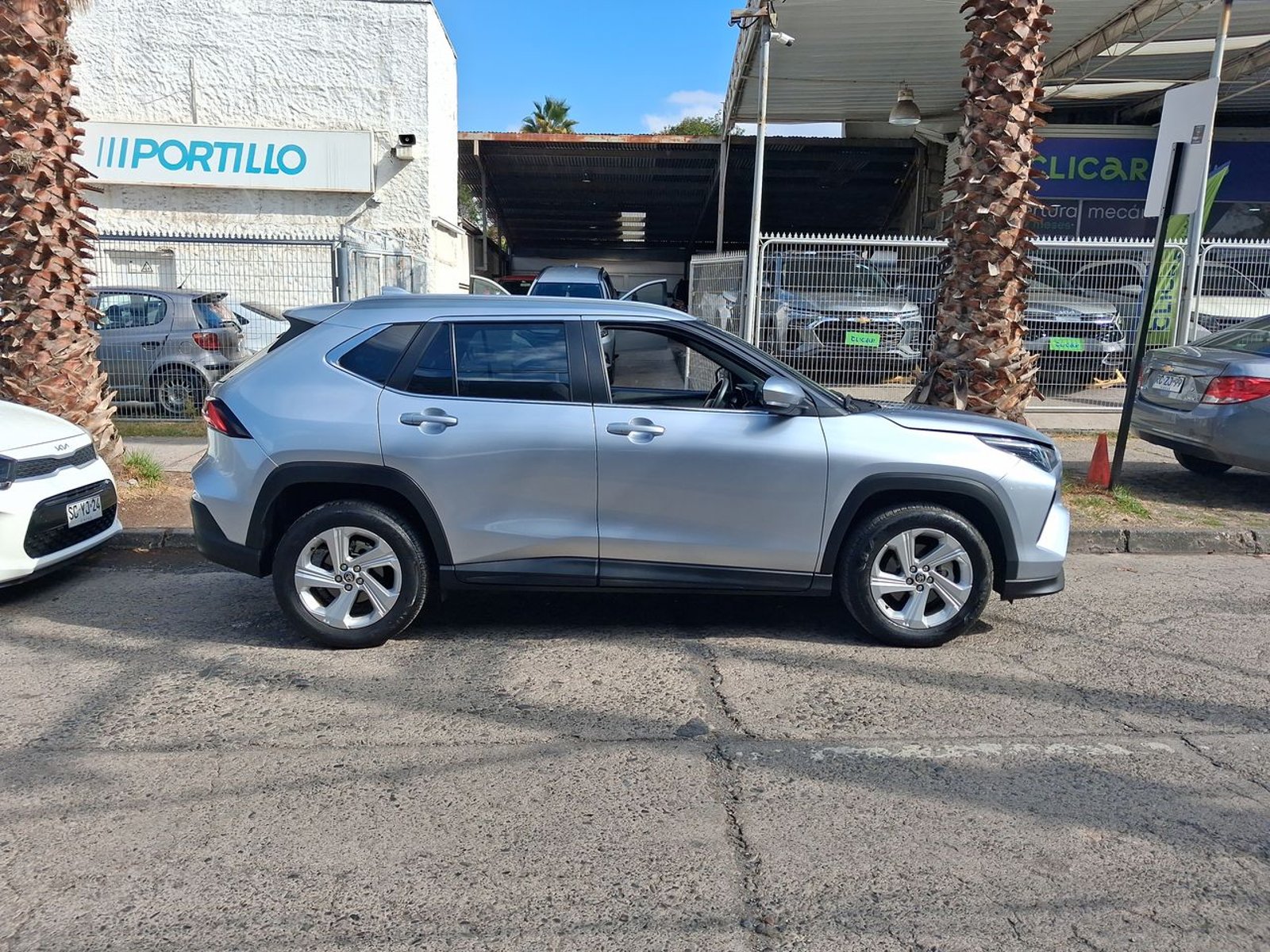 Toyota Yaris Cross 1.5 Xi 4x2 5mt 5p 2024 - Imagen 8 de 8